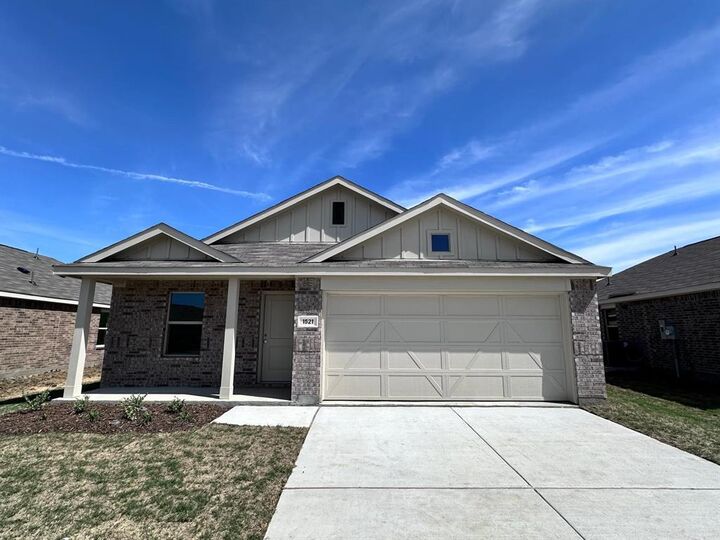 Property Photo:  1521 Vattier Street  TX 75068 