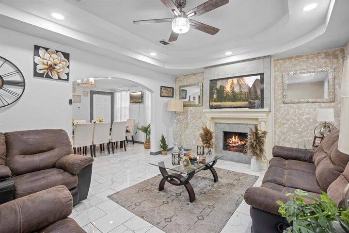 Property Photo: 811 Ward Street TX 76661