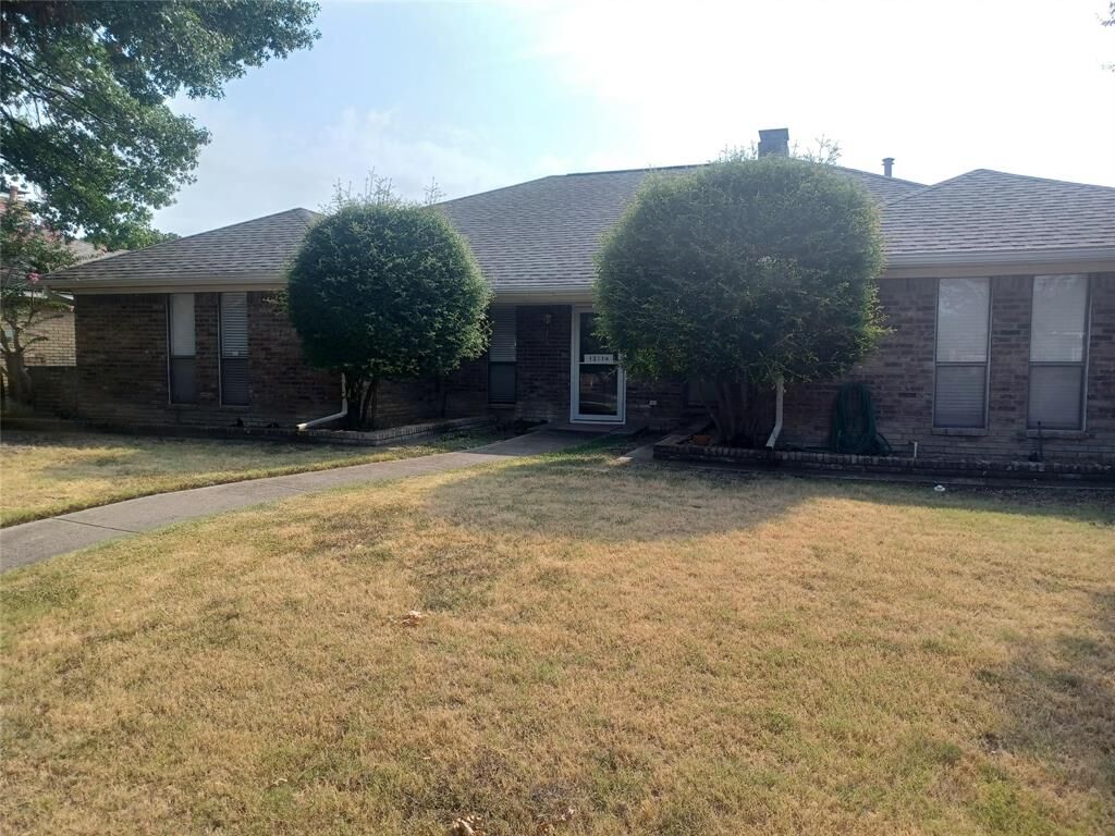 Property Photo:  13114 Halwin Circle  TX 75243 
