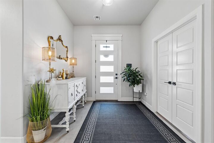 Property Photo: 1800 Lago Drive OK 73160