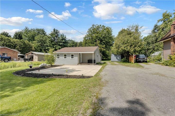 Property Photo:  995 McDowell Road E  ON N3Y 4J9 
