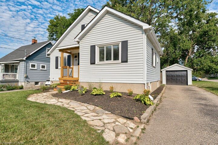 Property Photo:  99 Shantz Lane  ON N2A 1T7 