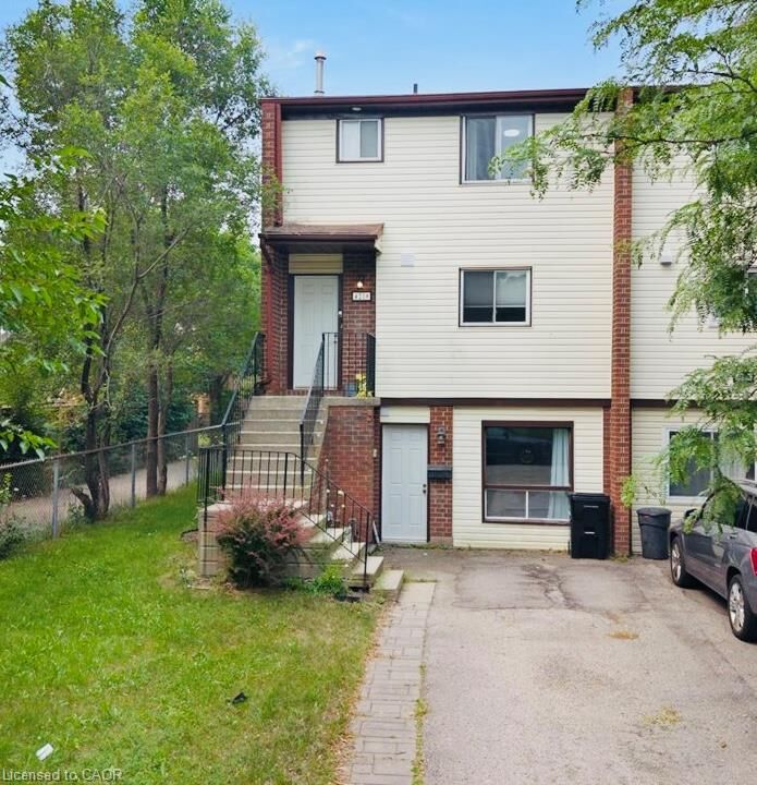 Property Photo:  421 Bairstow Crescent  ON N2K 2H7 