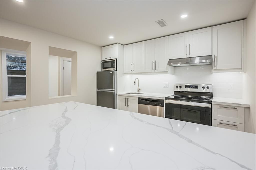 Property Photo:  348 Forest Hill Drive Lower  ON N2M 4H2 
