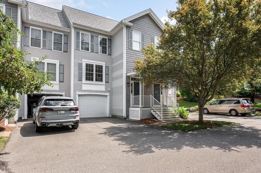 Property Photo:  4 Georgetowne 4  NH 03062 