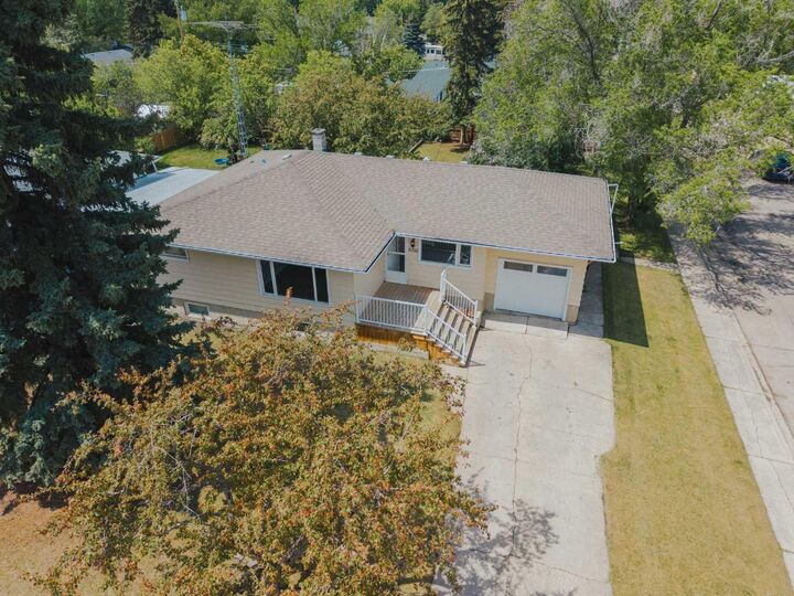 Property Photo:  5202 56 Avenue  AB T4H 1H8 