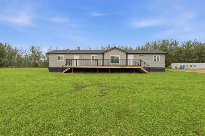 Property Photo: 1409 Twp Rd 502 AB T0C 2P0