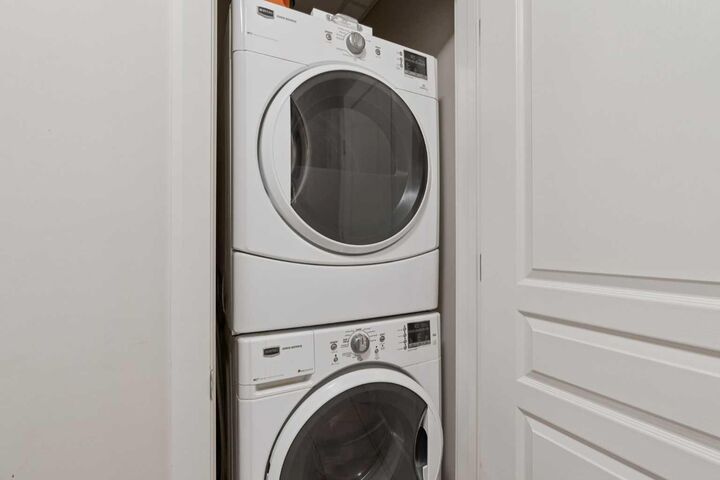 Property Photo:  1320 1 Street SE 902  AB T2G 0G8 