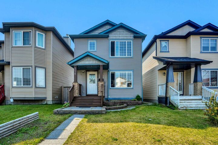 Property Photo: 156 Saddlecrest Place NE AB T3J 5G2