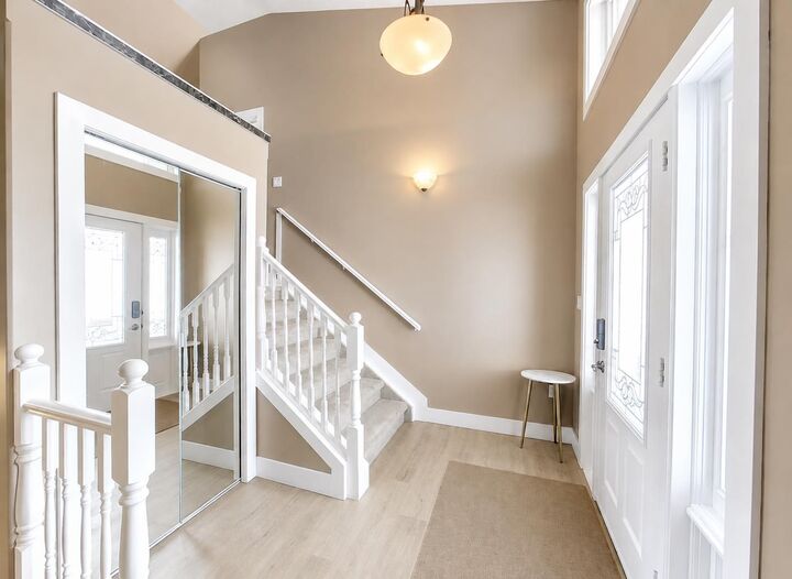 Property Photo: 5604 16 Avenue AB T7E 1X1