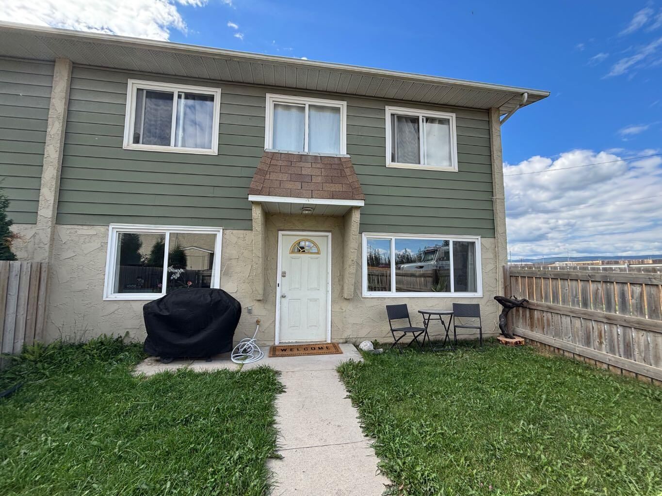 Property Photo:  101 Mill Street  AB T7V 1T2 