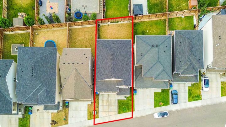Property Photo: 56 Carrington Circle NW AB T3P 0Y6