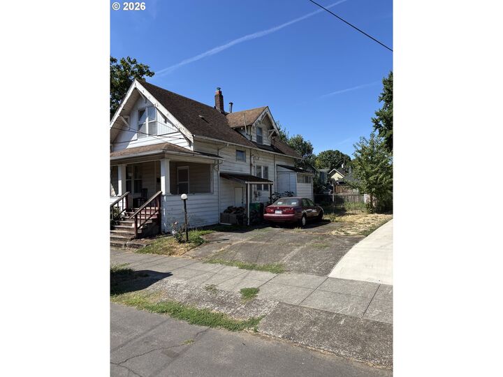 Property Photo:  4123 NE 8th Ave  OR 97211 