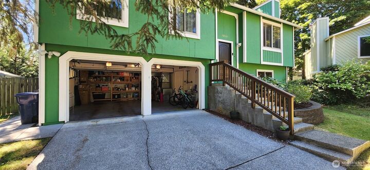 Property Photo: 10501 160th Court NE WA 98052