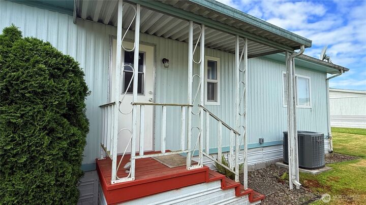 Property Photo:  419  Carefree Circle  WA 98520 