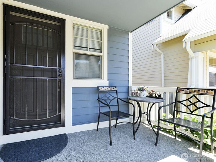 Property Photo:  9425  133rd Street E  WA 98373 