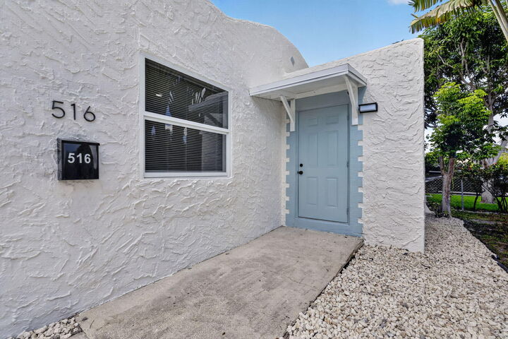 Property Photo:  516 Independence Road 1  FL 33405 