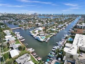 Property Photo:  1050 SE 14th Place 15B  FL 33316 