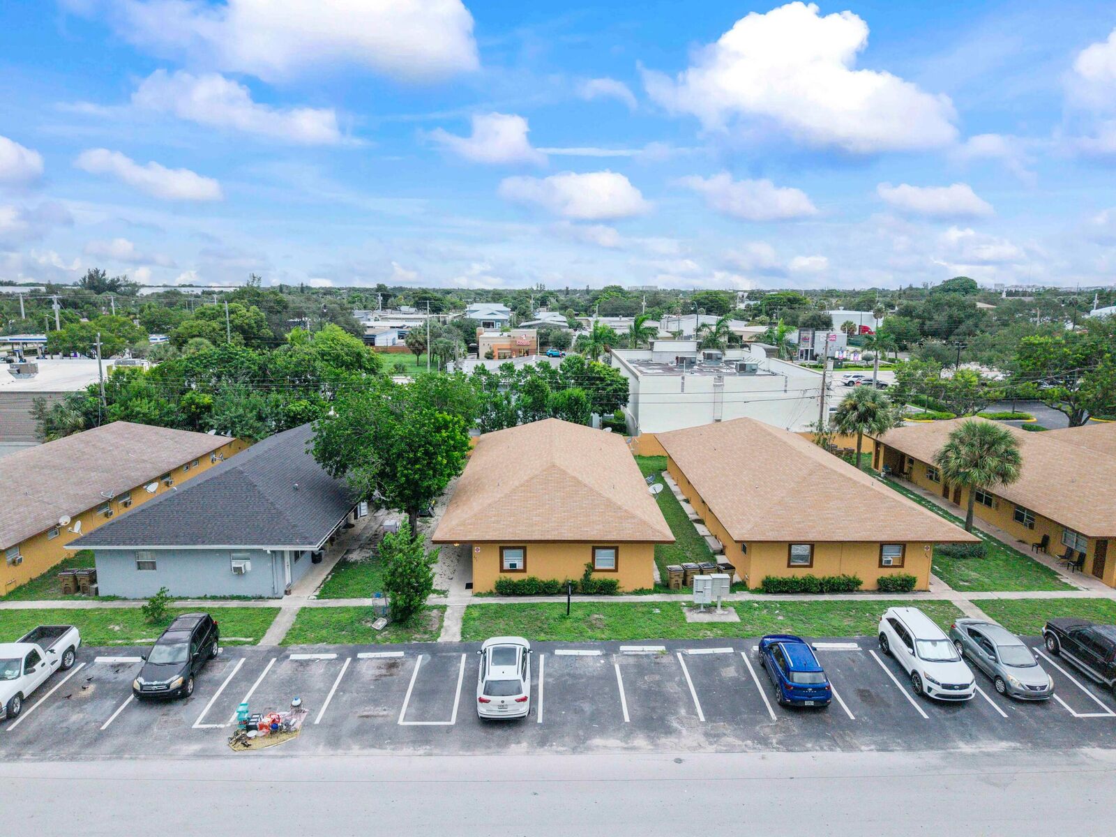 Property Photo:  271 SW 1st Street #1  FL 33441 