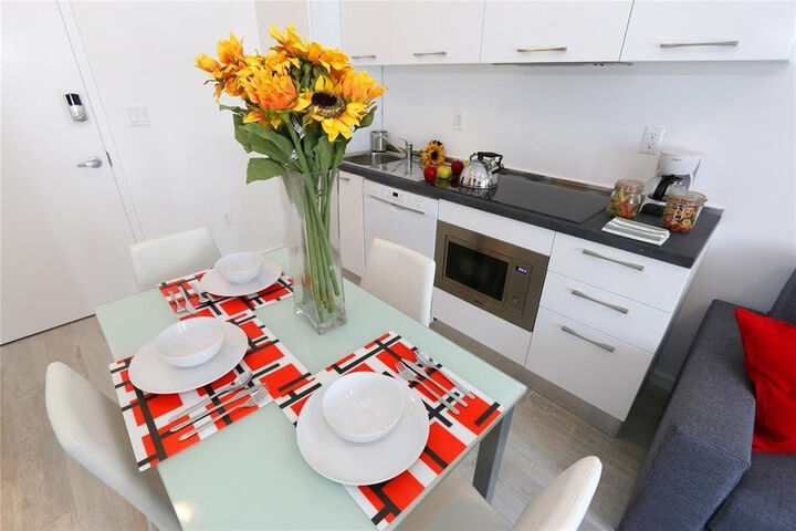 Property Photo:  811 Jefferson Avenue 102  FL 33139 