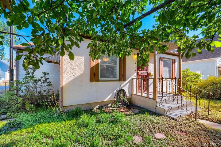 Property Photo:  618 E Uintah Street  CO 80903 