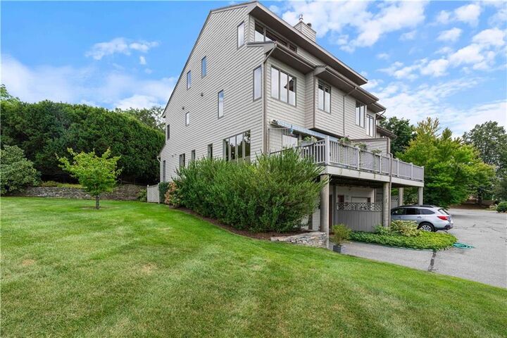 Property Photo:  138 Windward Lane  RI 02809 
