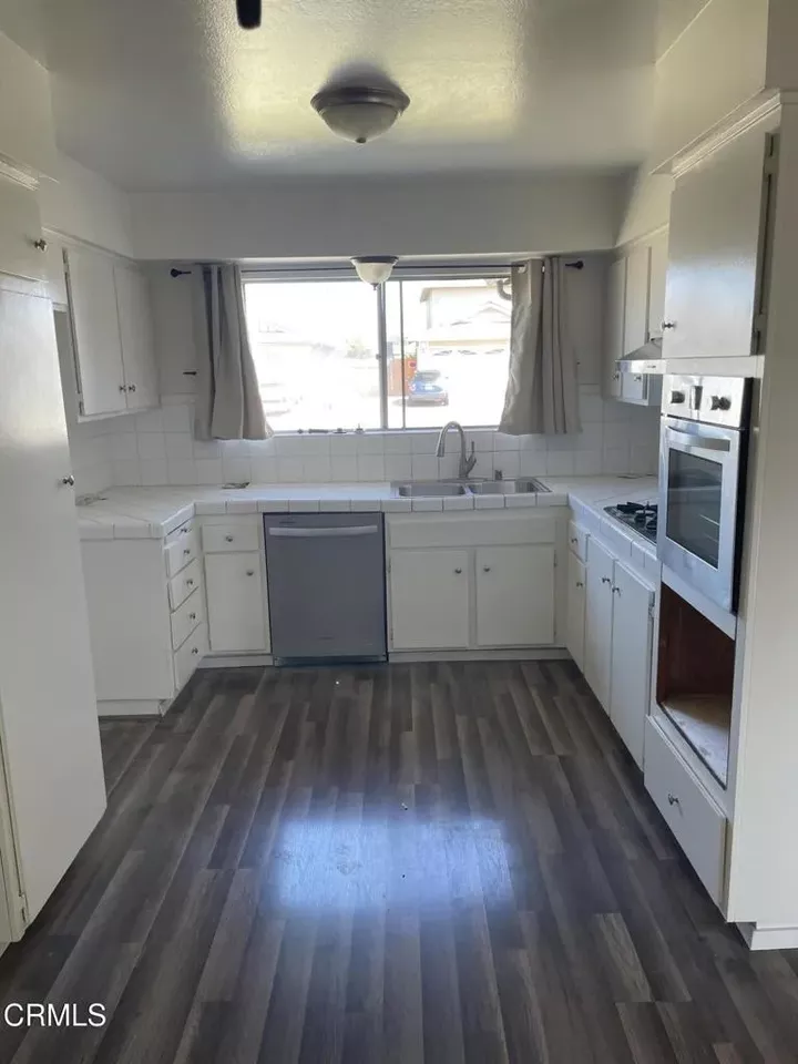 Property Photo: 7560 Lemur Street CA 93003
