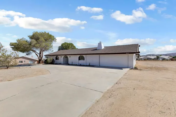 Property Photo: 58406 Joshua Lane CA 92284