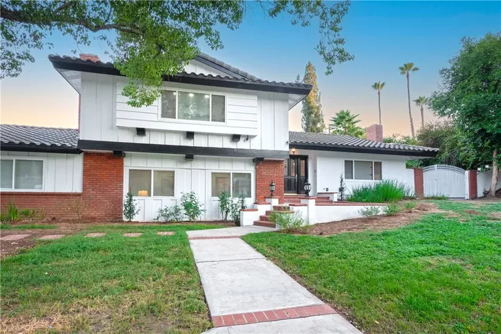 Property Photo: 2350 Shadow Hill Drive CA 92506