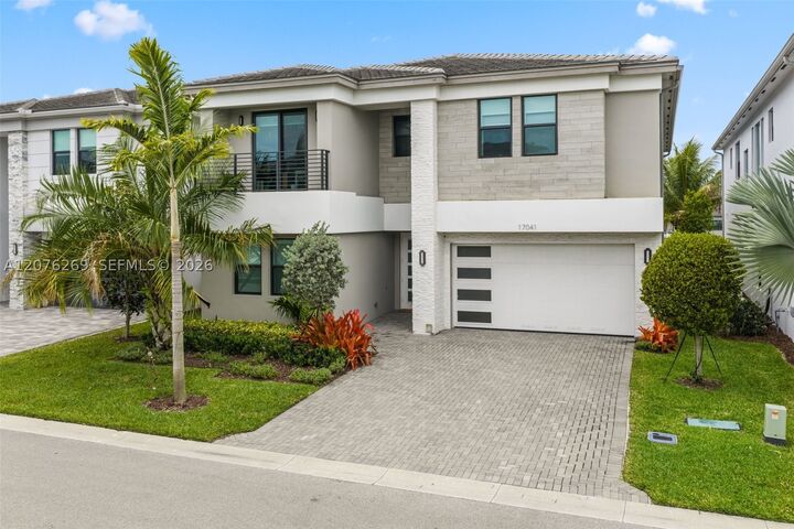 Property Photo: 17041 Teton River Rd FL 33496