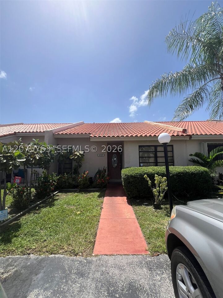 Property Photo: 6028 SW 147th Pl FL 33193