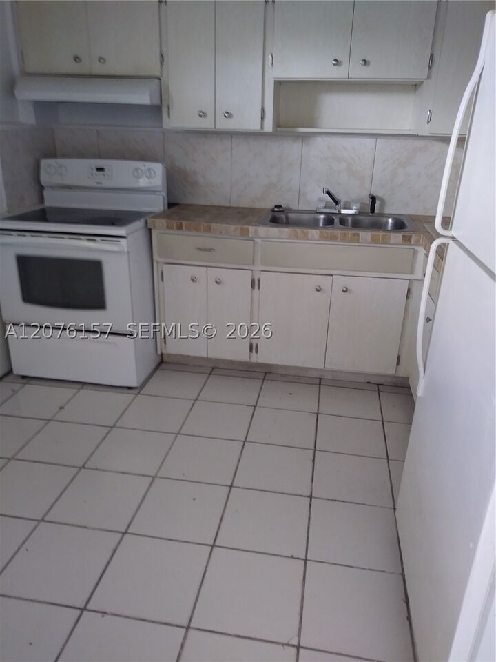 Property Photo: 9760 SW 184th St 9A FL 33157