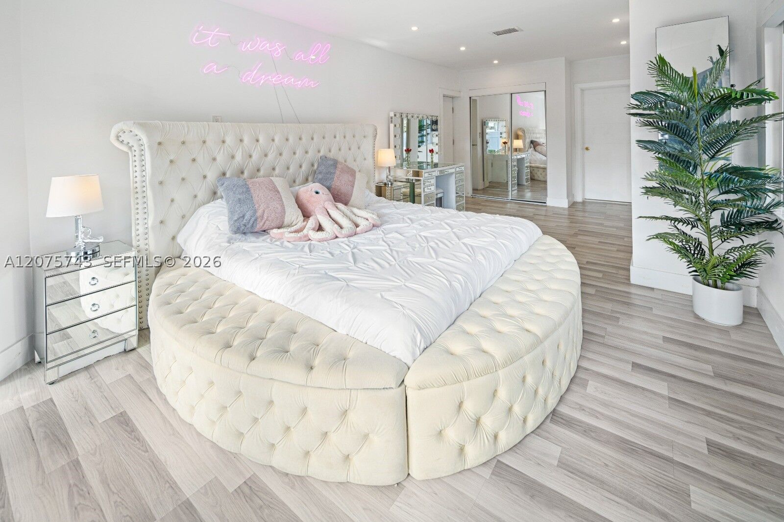 Property Photo: 1460 Marseille Dr FL 33141