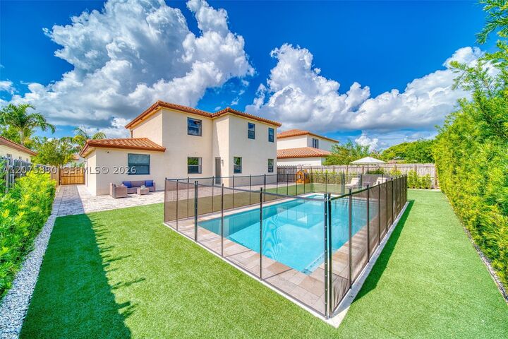 Property Photo:  2655 SE 1st St  FL 33033 