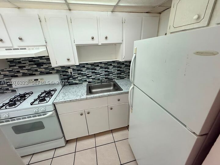 Property Photo: 1300 W 47th Pl 216A FL 33012