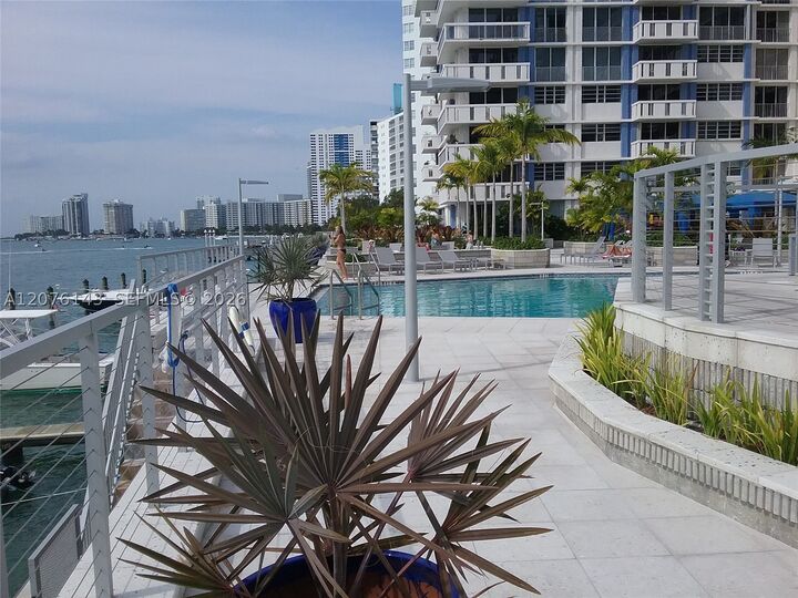 Property Photo: 800 West Ave 803 FL 33139
