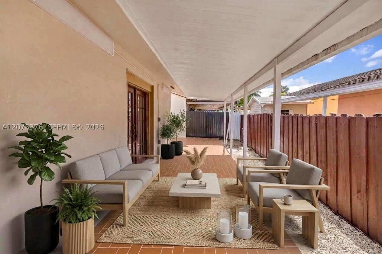 Property Photo:  10212 NW 129th St  FL 33018 