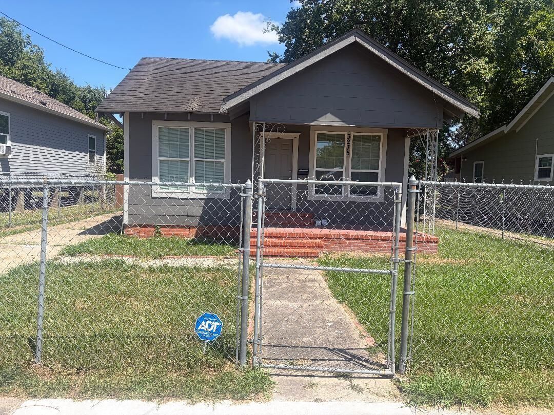 Property Photo: 3275 Brandon St. TX 77705