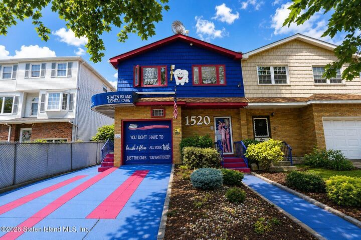 Property Photo: 1520 Richmond Avenue NY 10314