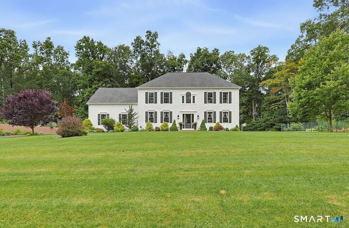Property Photo:  34 Foxglove Circle  CT 06441 
