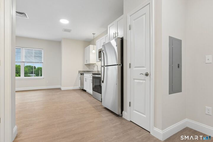 Property Photo:  55 Steele Boulevard 306  CT 06037 