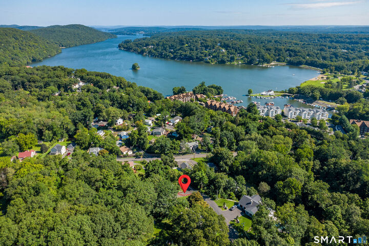 Property Photo: 1 Hayestown Heights CT 06811