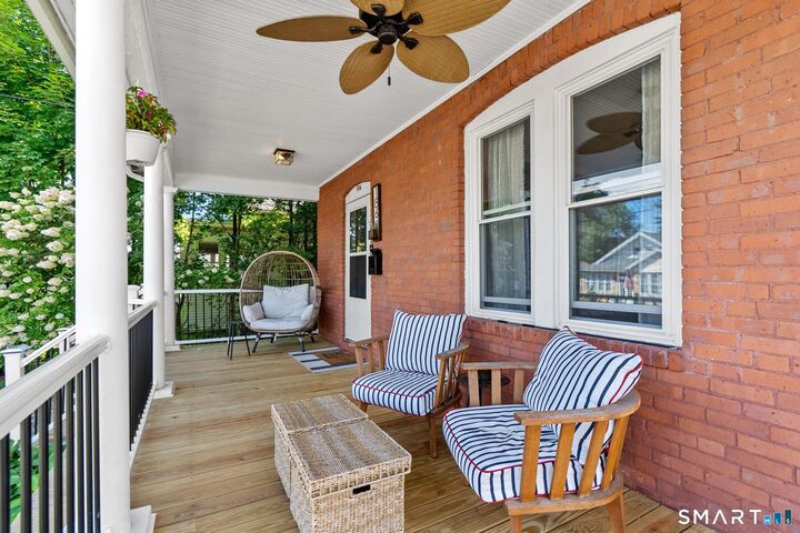 Property Photo:  186 Francis Street  CT 06053 
