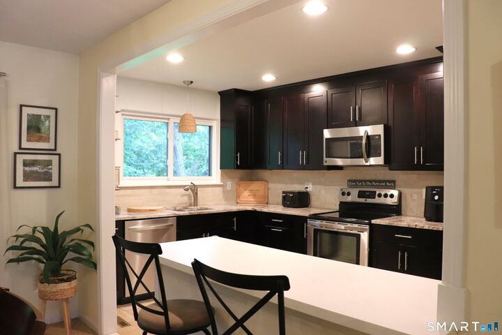 Property Photo:  48 Crossroads Lane 48  CT 06033 