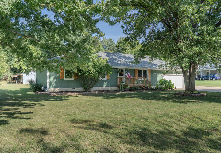Property Photo: 1804 S 14th Avenue MO 65721