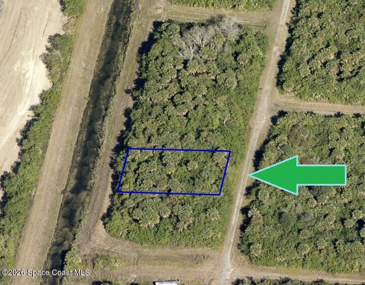 Property Photo:  1590 Indian Avenue SW  FL 32908 