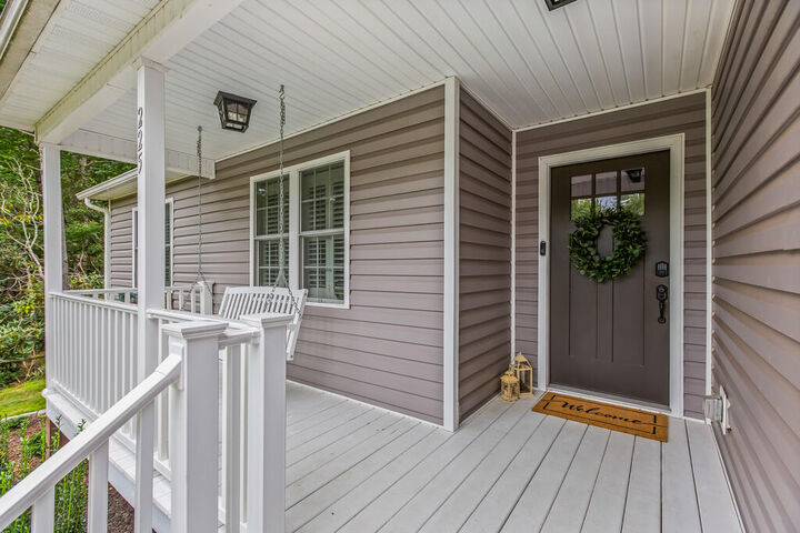 Property Photo: 225 Matterhorn VA 24328