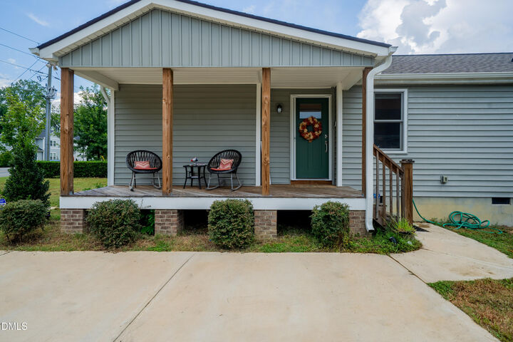 Property Photo: 2015 Schieffelin Road 1 NC 27502