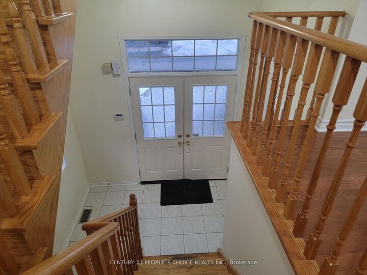 Property Photo: 783 Millworks Crescent Upper ON L5B 0B9