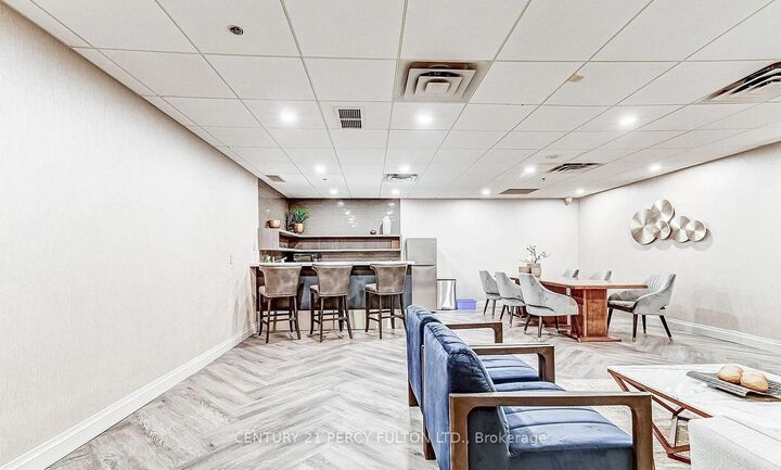 Property Photo: 1 Leaside Park Drive 604 ON M4H 1R1